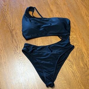 Large Black One-Shoulder cheeky bottom Swimsuit
